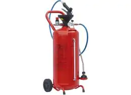 Foamers with pressure tank